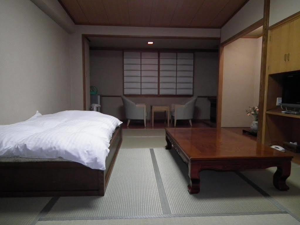 旅館 扇松園 旭川市 エクステリア 写真