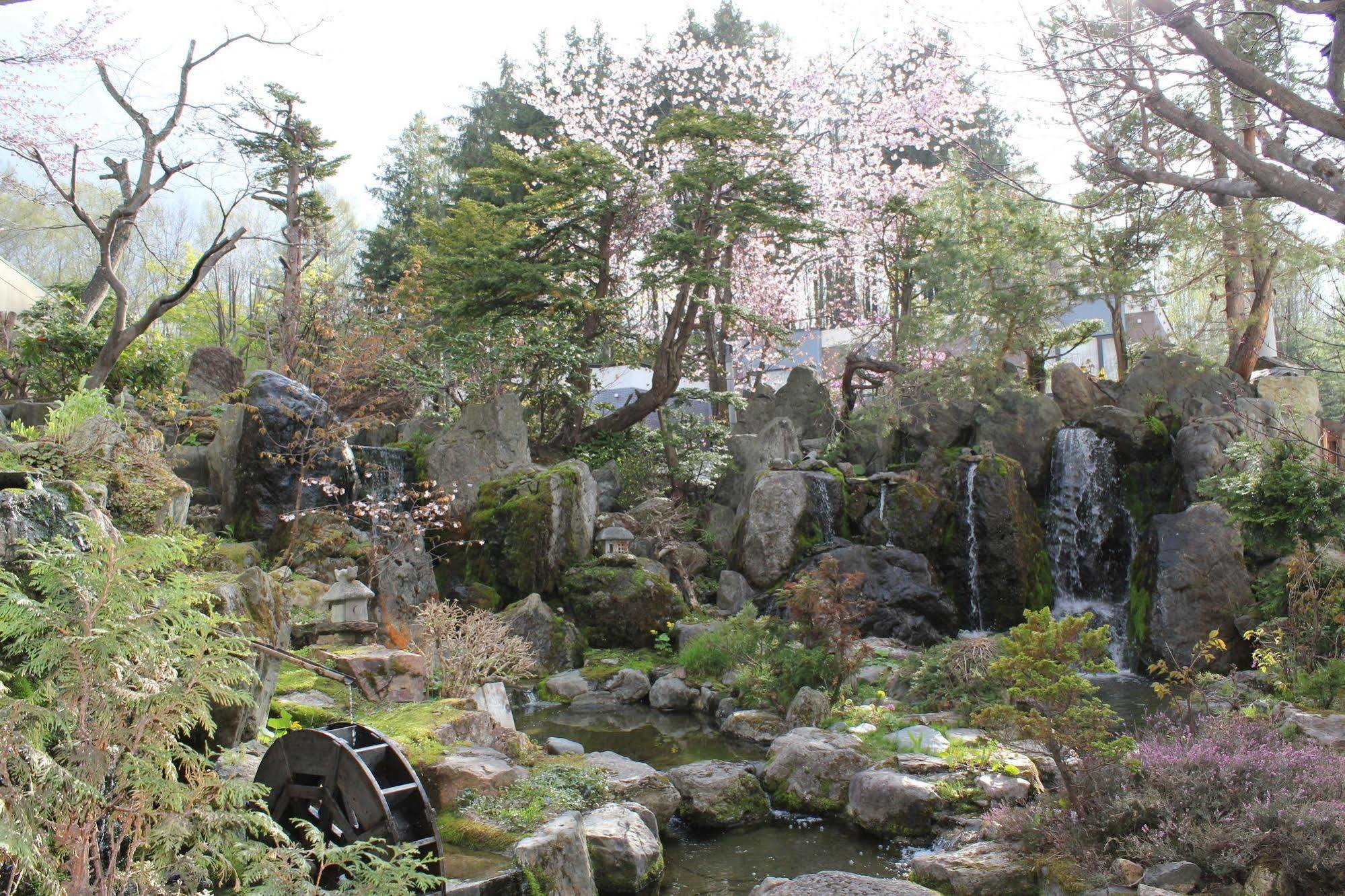 旅館 扇松園 旭川市 エクステリア 写真